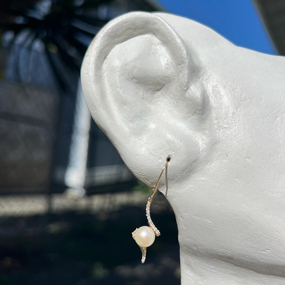 14K Yellow Gold Pearl and Diamond Twist Earrings with Lever Backs