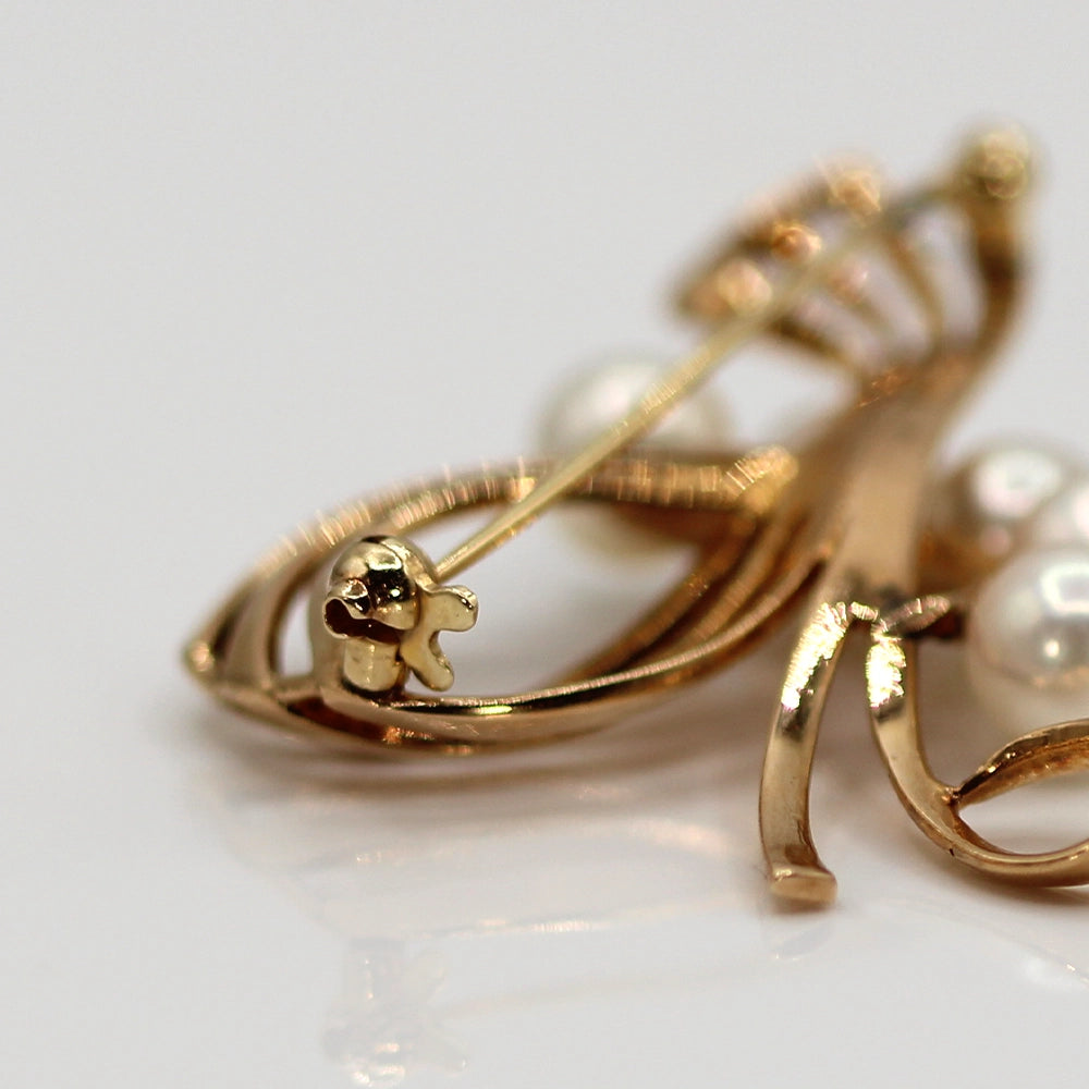 Mikimoto Pearl and 14K Yellow Gold Ribbon Brooch