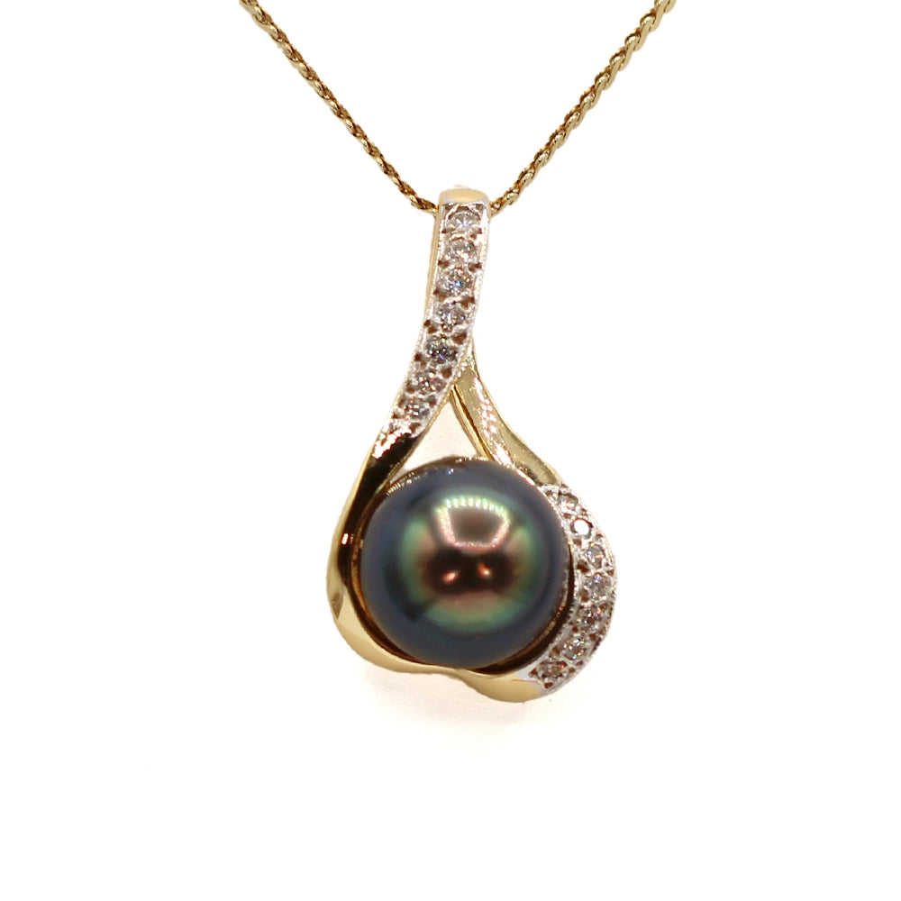 Hawaiian Le Mana Perles Tahitian Pearl and Diamond Pendant in 14K Yellow Gold