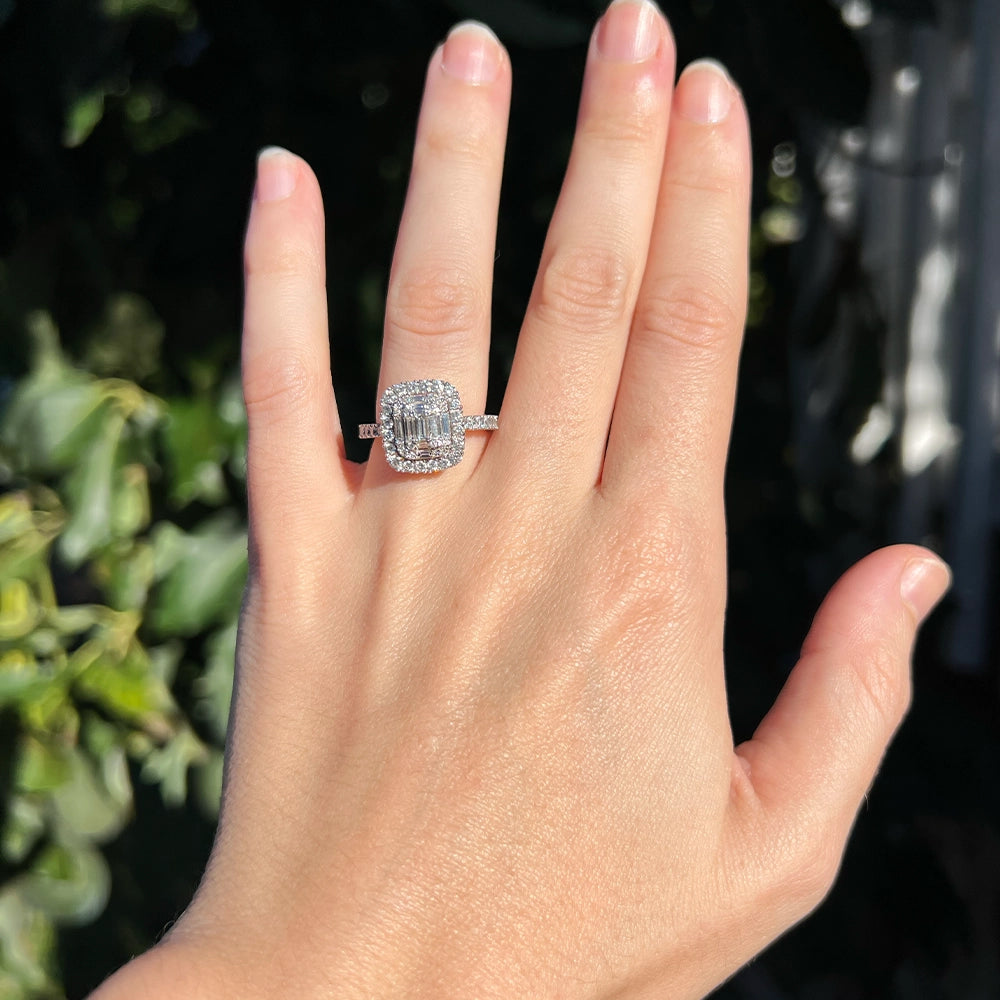 10K White Gold and Emerald Cut Diamond Halo Ring SIZE 5