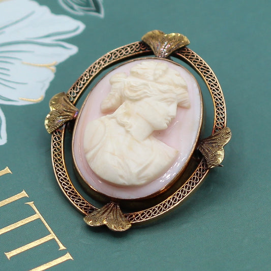 10K Yellow Gold and Resin Cameo Convertible Brooch Pendant