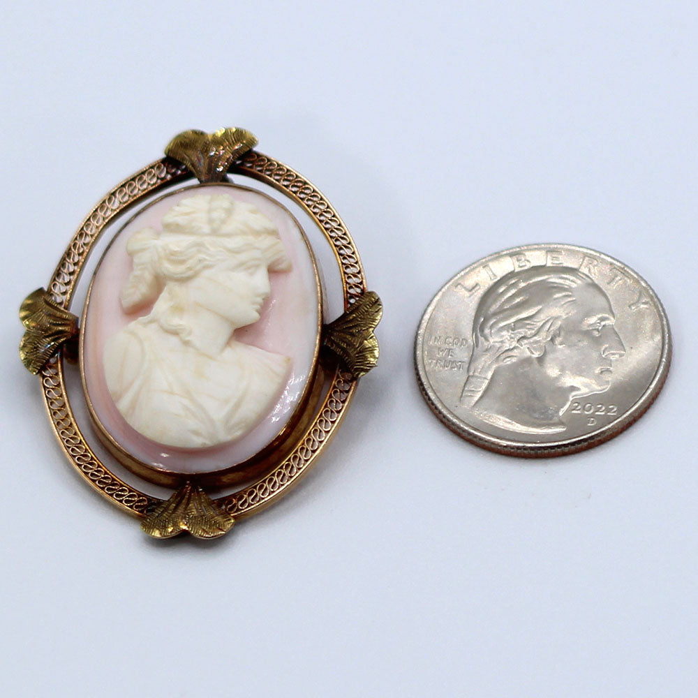 10K Yellow Gold and Resin Cameo Convertible Brooch Pendant