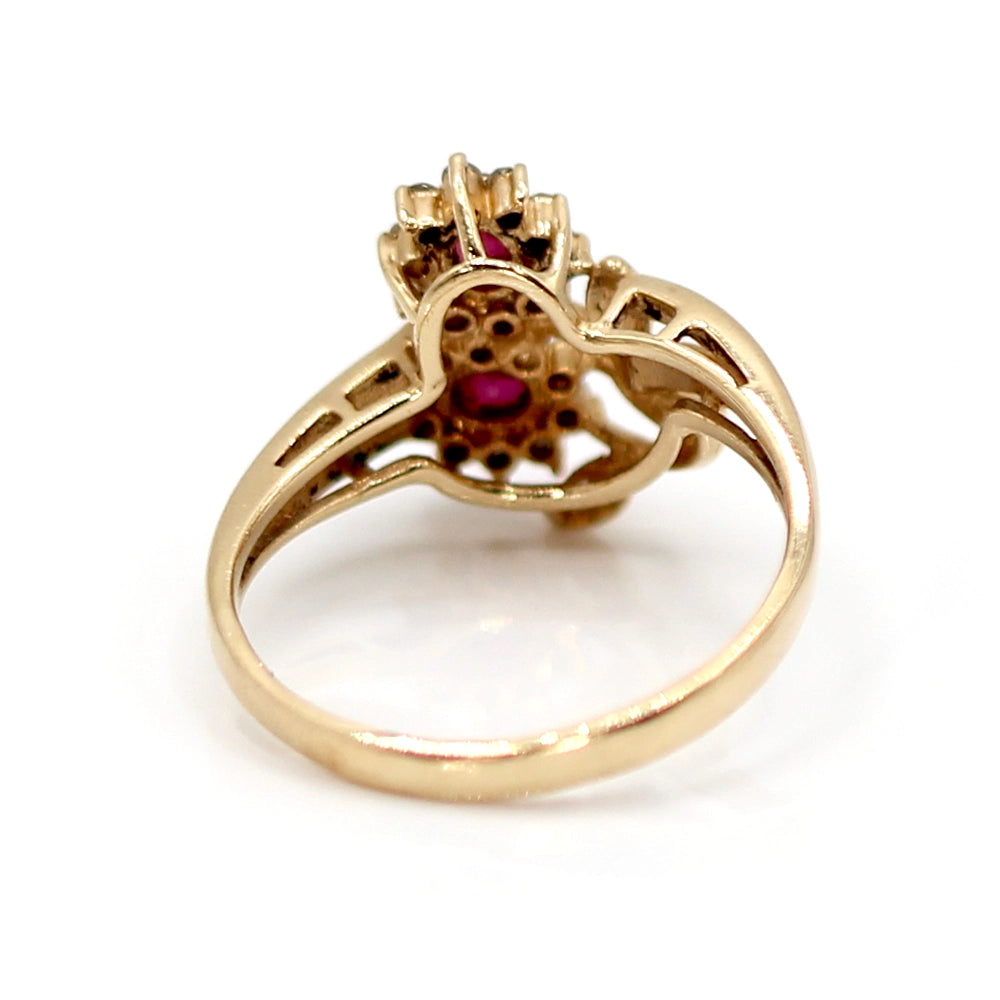 14K Yellow Gold Ruby and Diamond Flower Ring SIZE 7.25