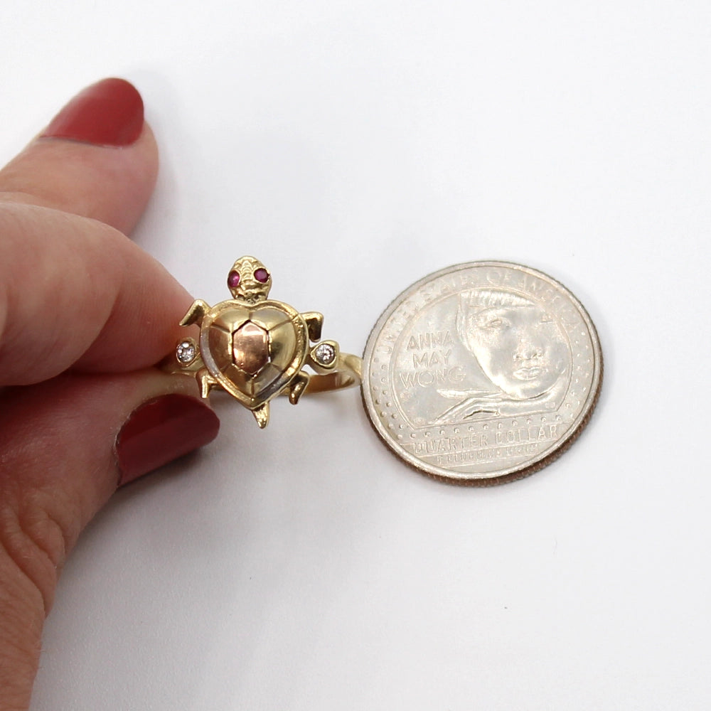 14K Yellow Gold Turtle Motif Motion Ring with Diamonds and Rubies SIZE 7.5