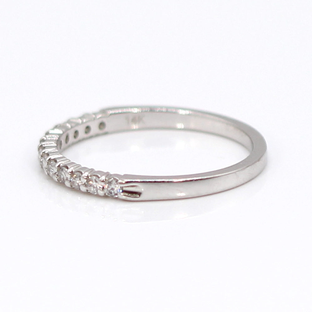 14K White Gold and Diamond Band Ring SIZE 7