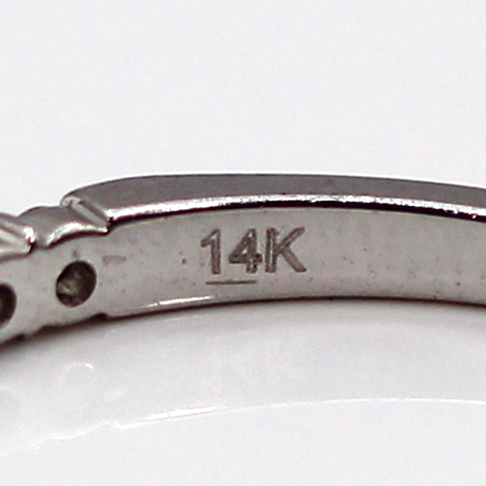 14K White Gold and Diamond Band Ring SIZE 7