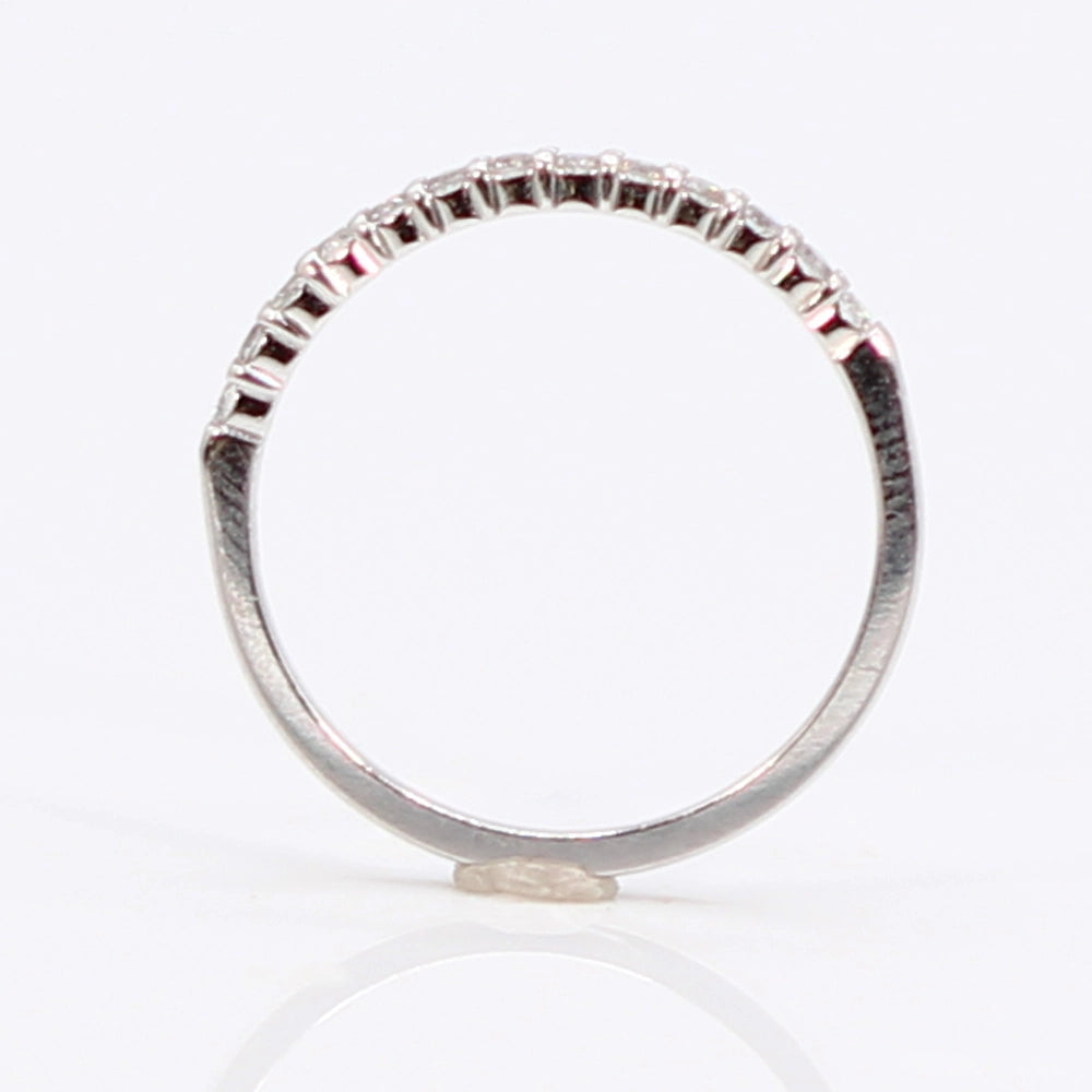 14K White Gold and Diamond Band Ring SIZE 7