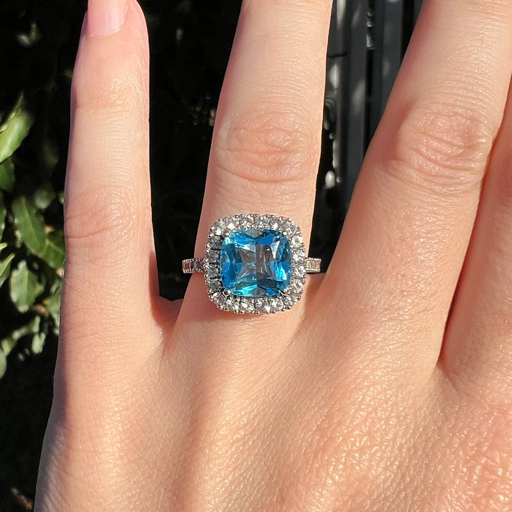 14K White Gold Swiss Blue Topaz Halo Ring SIZE 6.25