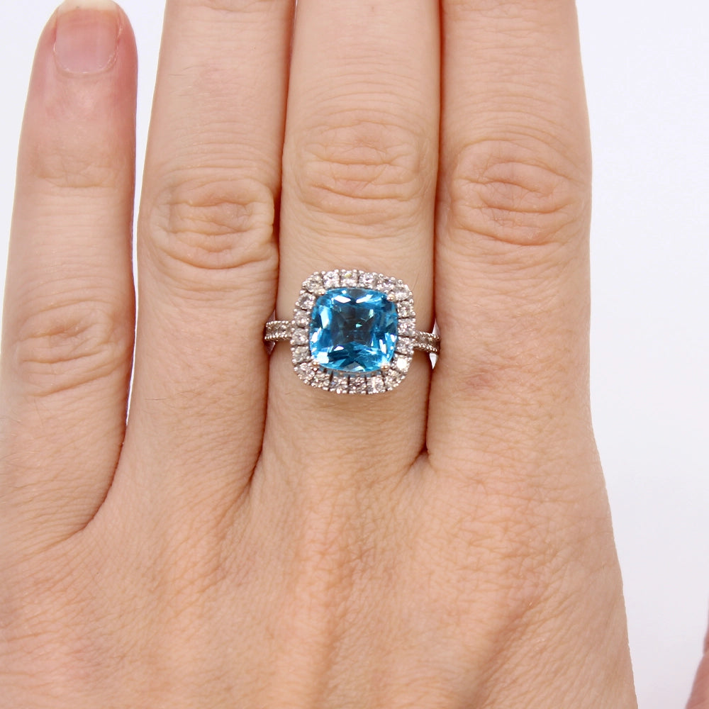 14K White Gold Swiss Blue Topaz Halo Ring SIZE 6.25