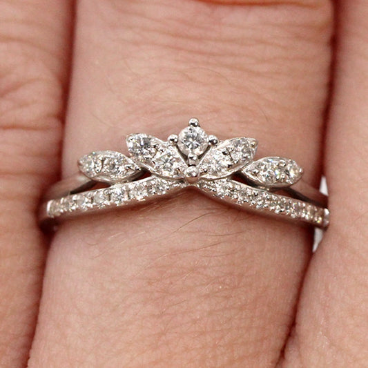 14K White Gold and Diamond Tiara Wedding Band Ring SIZE 5.5