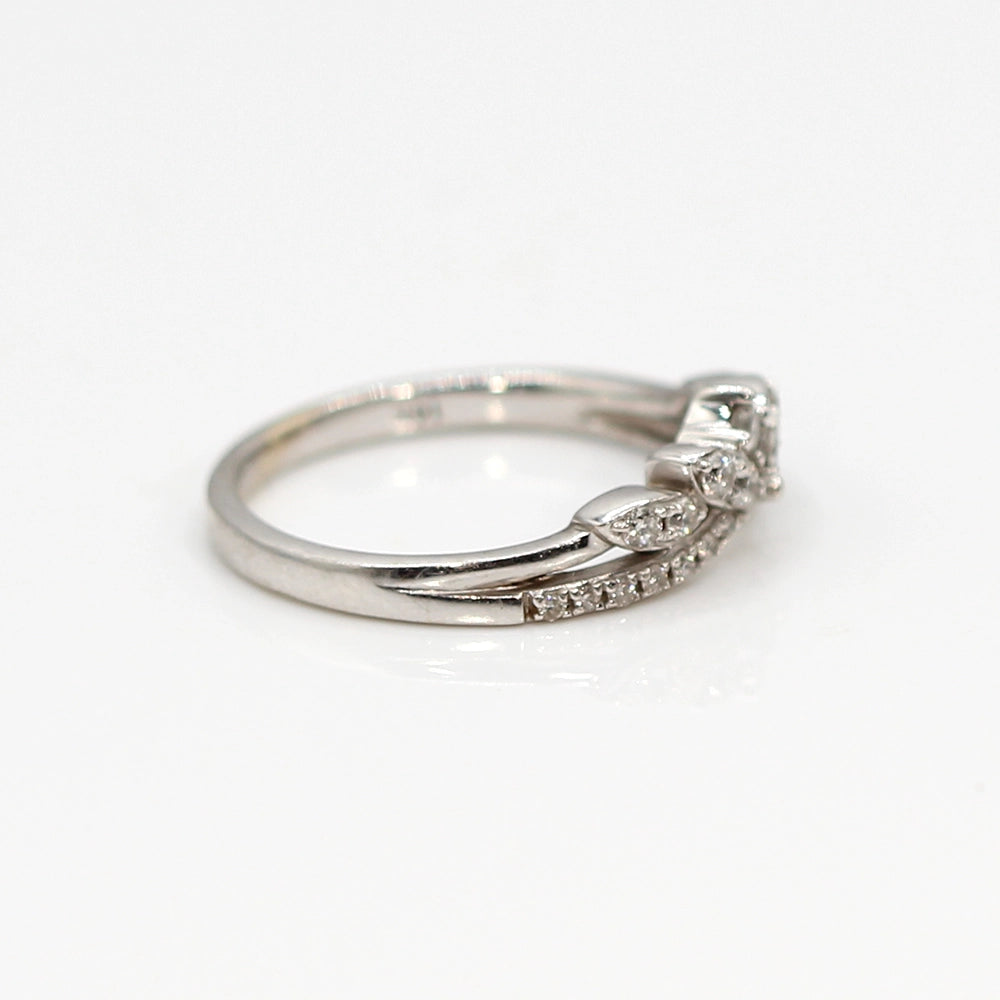 14K White Gold and Diamond Tiara Wedding Band Ring SIZE 5.5