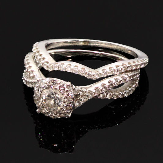 14K White Gold and Diamond Wedding Ring Set SIZE 5.25