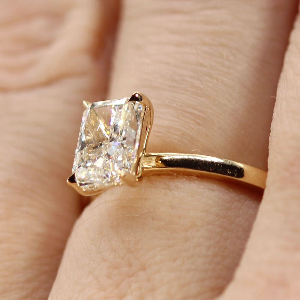 14K Yellow Gold and 1.50 carat Radiant Cut Diamond Engagement Ring with GIA Papers SIZE 6