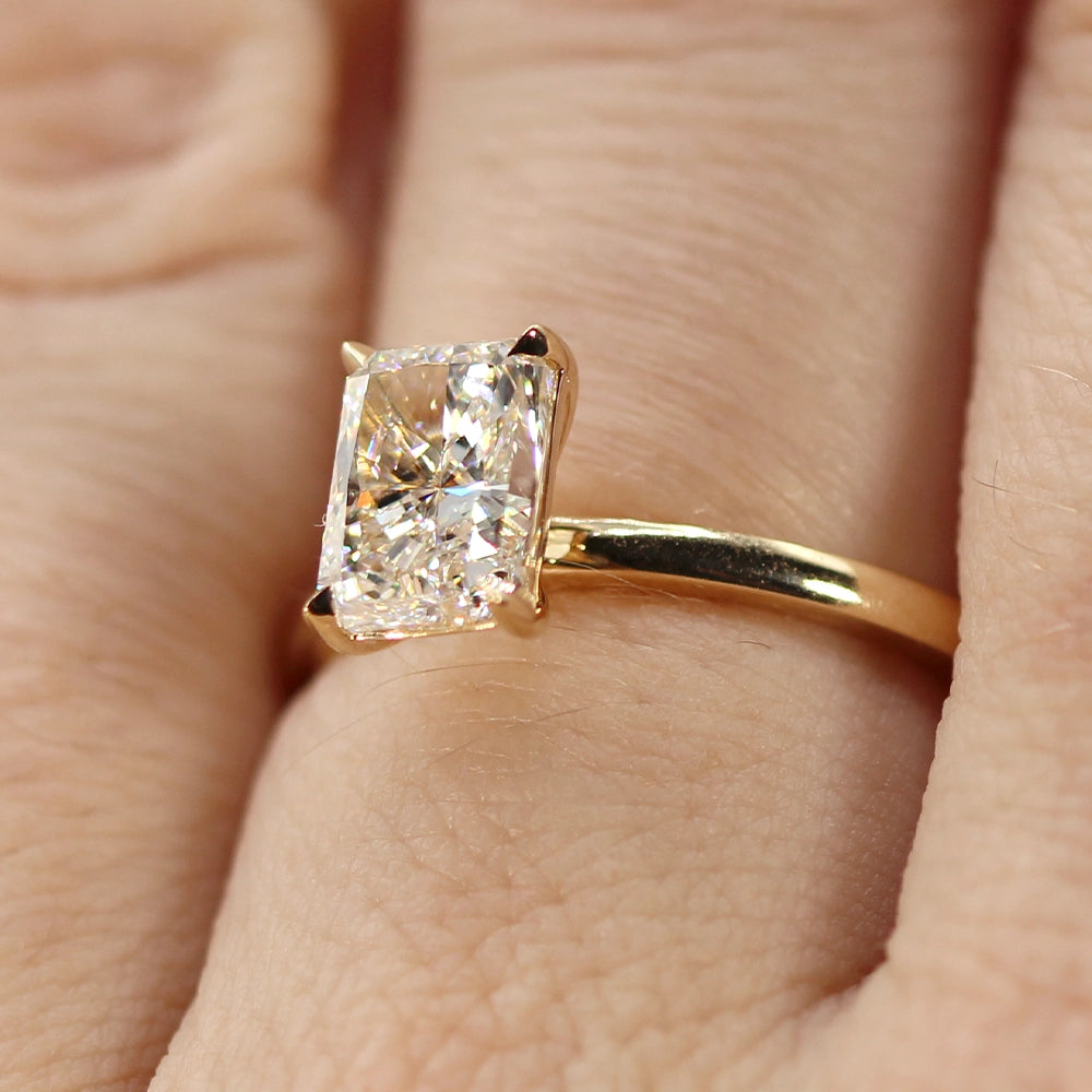 14K Yellow Gold and 1.50 carat Radiant Cut Diamond Engagement Ring with GIA Papers SIZE 6