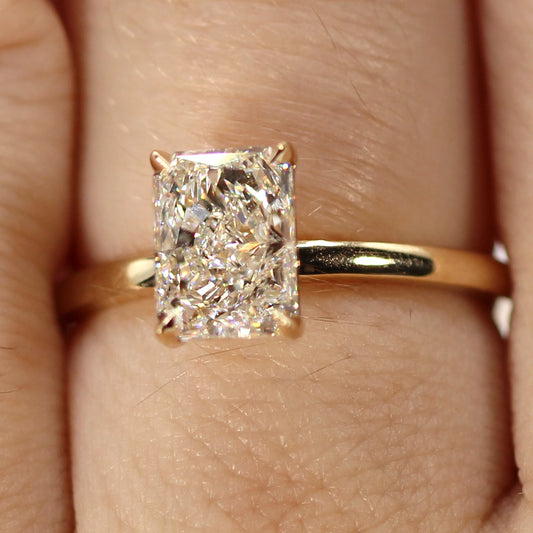 14K Yellow Gold and 1.50 carat Radiant Cut Diamond Engagement Ring with GIA Papers SIZE 6