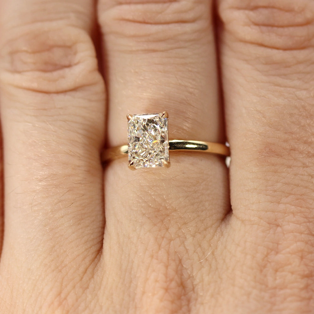 14K Yellow Gold and 1.50 carat Radiant Cut Diamond Engagement Ring with GIA Papers SIZE 6