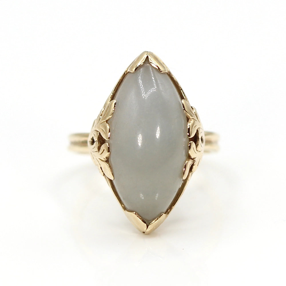 Vintage Ming’s Hawaii Pale Green Jade and 14K Yellow Gold Ring SIZE 6