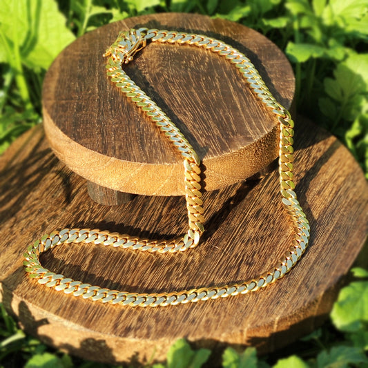 14K Yellow Gold 24 Inch Cuban Chain Necklace