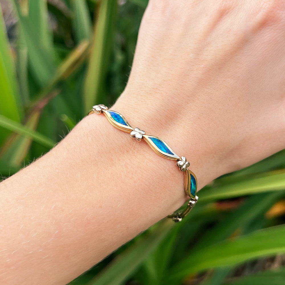 14K Yellow Gold and Black Opal Waves Bracelet SIZE 6.75