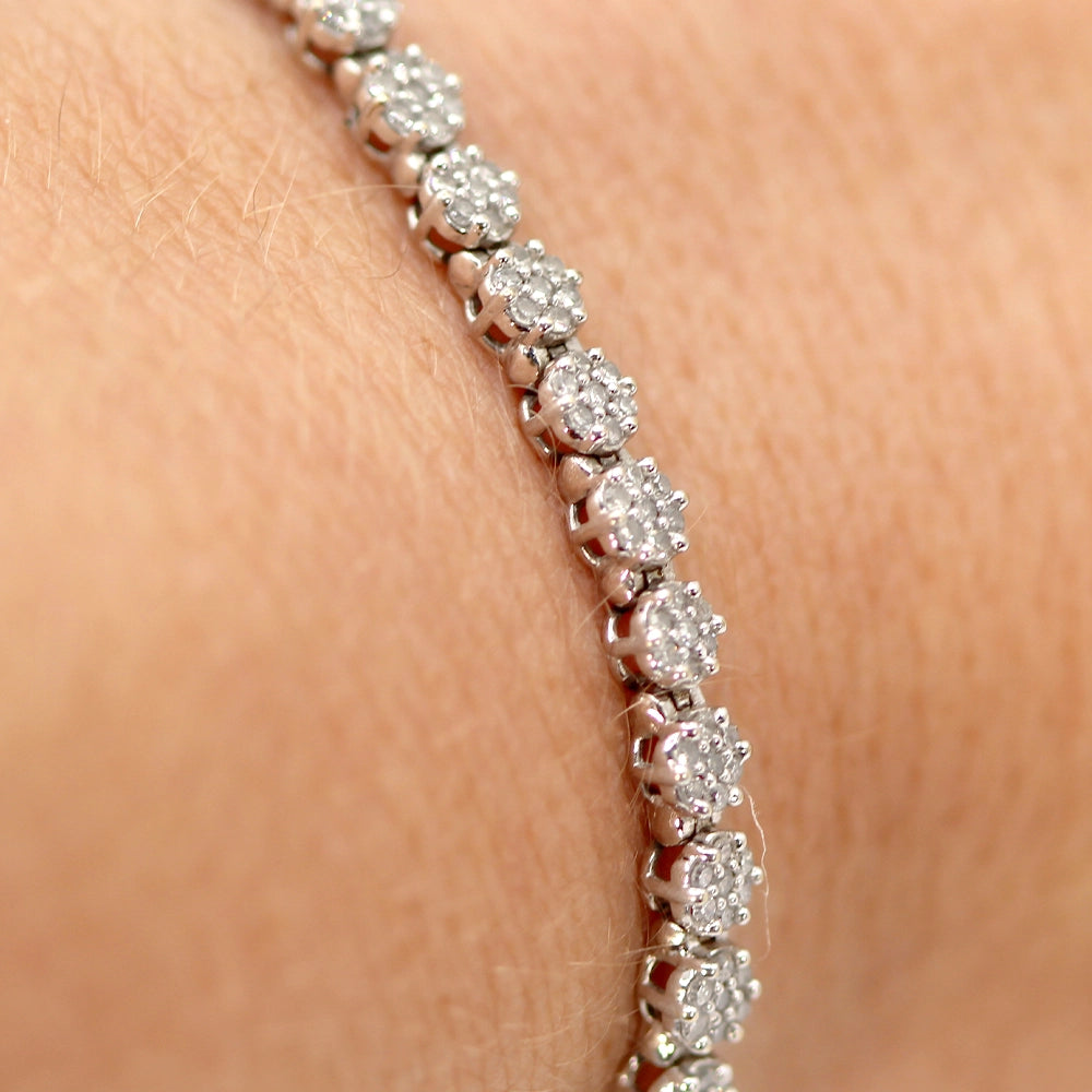 14K White Gold and Diamond Lovebright Tennis Bracelet SIZE 5.75