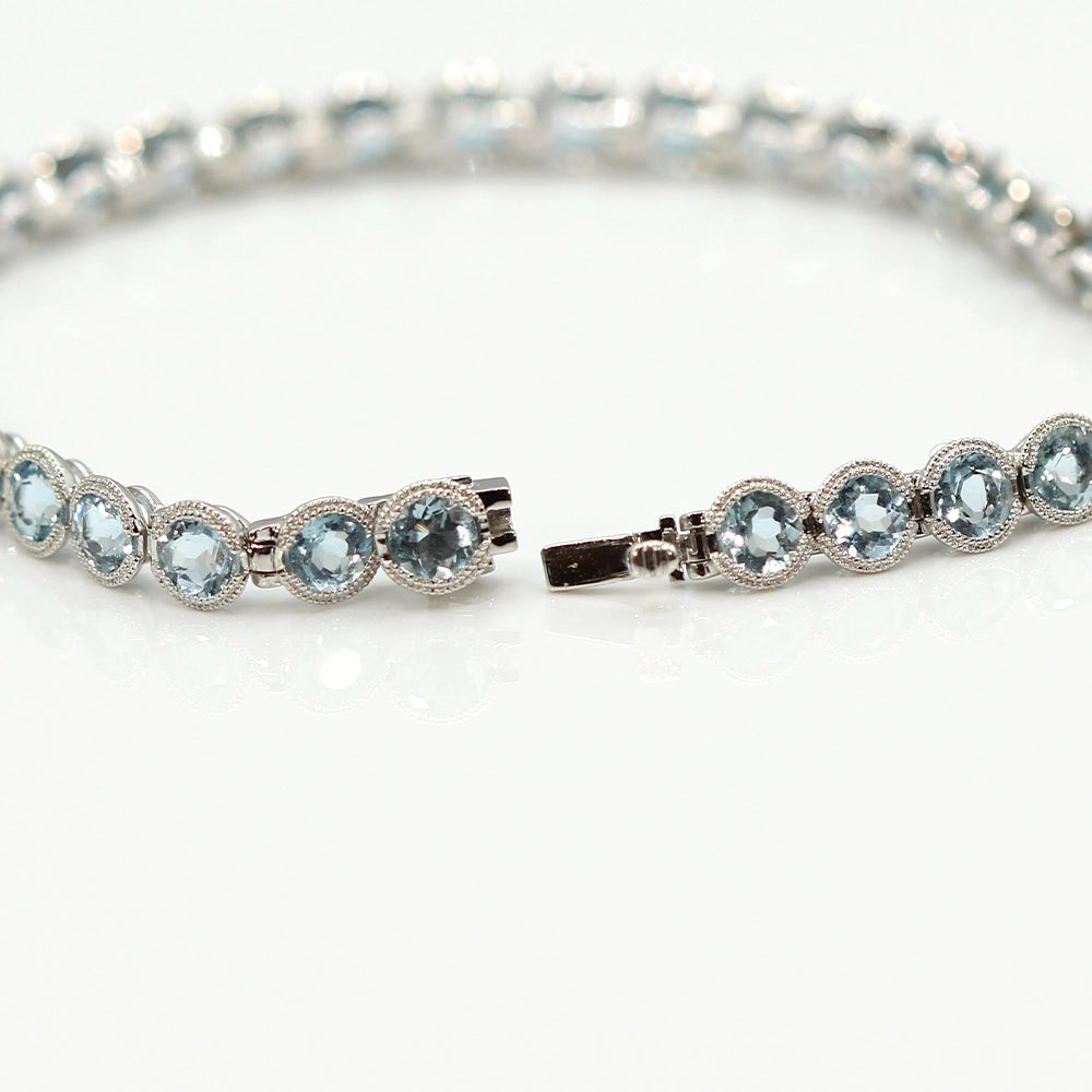 14K White Gold and Aquamarine Tennis Bracelet SIZE 7