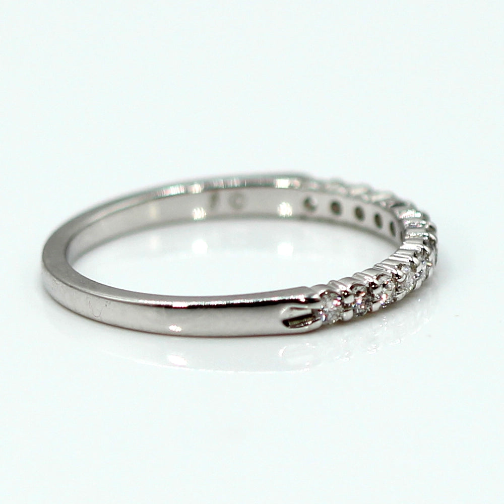 14K White Gold and Diamond Band Ring SIZE 7