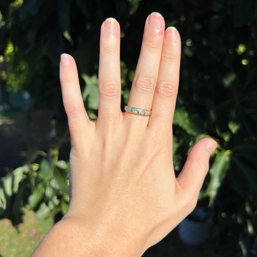18K Yellow Gold and Opal Ring SIZE 7.75