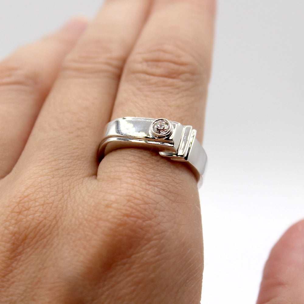 18K White Gold Art Deco Style Ring with VS Diamond Size 8.5