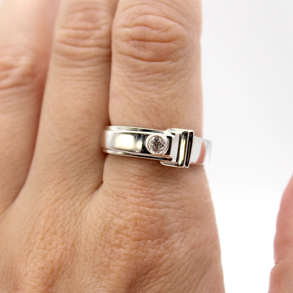18K White Gold Art Deco Style Ring with VS Diamond Size 8.5