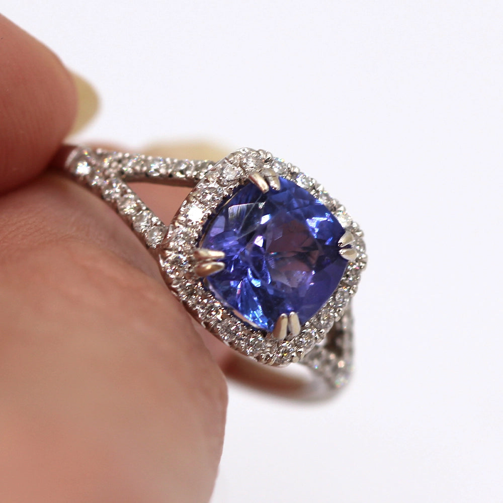 Luvente 14K White Gold Tanzanite and Diamond Halo Ring SIZE 8.25