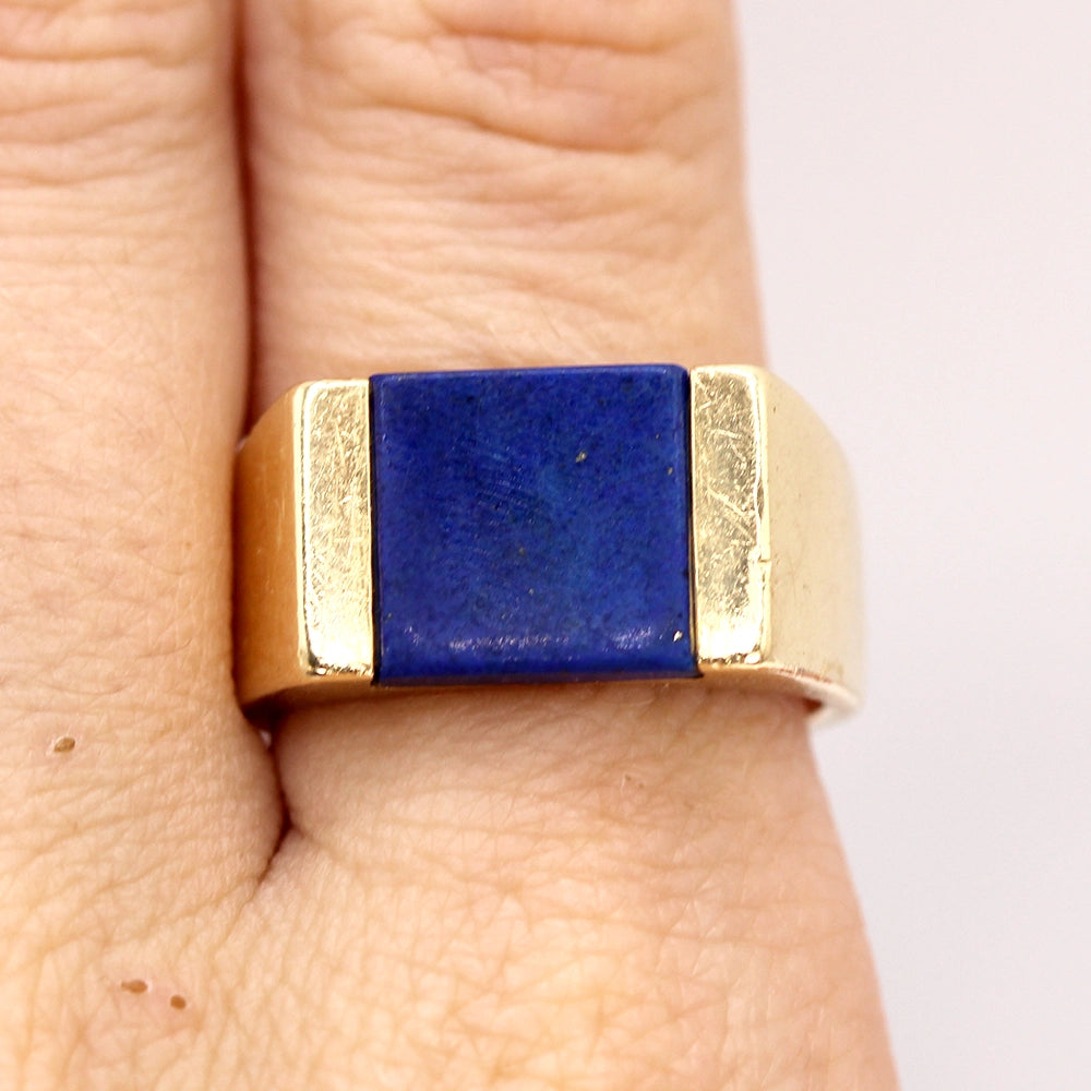 14K Yellow Gold and Lapis Lazuli Gents Ring SIZE 8