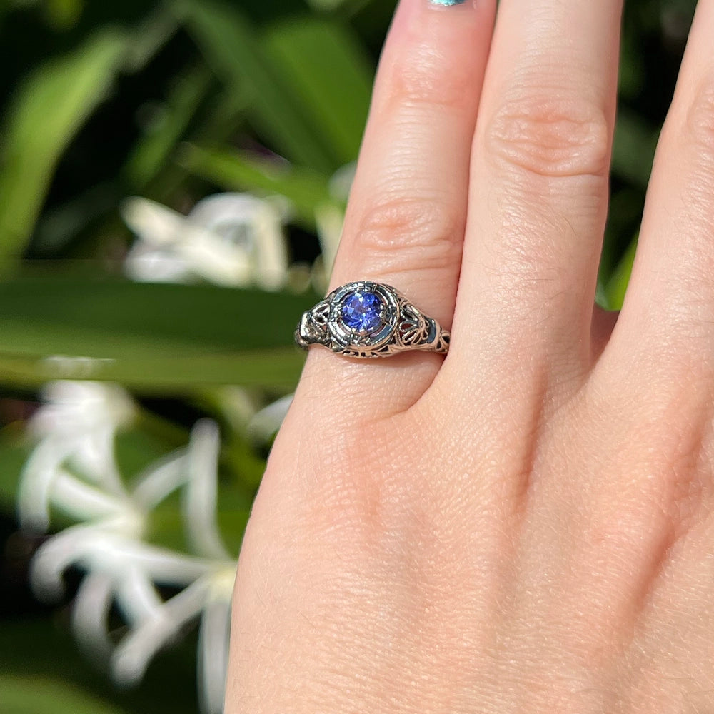 Vintage Art Deco Filigree Ring with 18K White Gold and Tanzanite SIZE 4.25