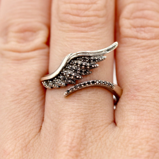 Disney Enchanted Villains Maleficent Wings Sterling Silver and Black Diamond Ring SIZE 7.5