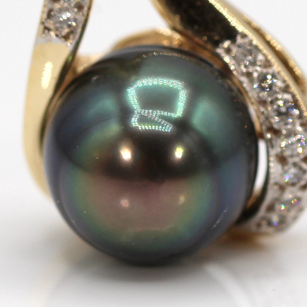 Hawaiian Le Mana Perles Tahitian Pearl and Diamond Pendant in 14K Yellow Gold