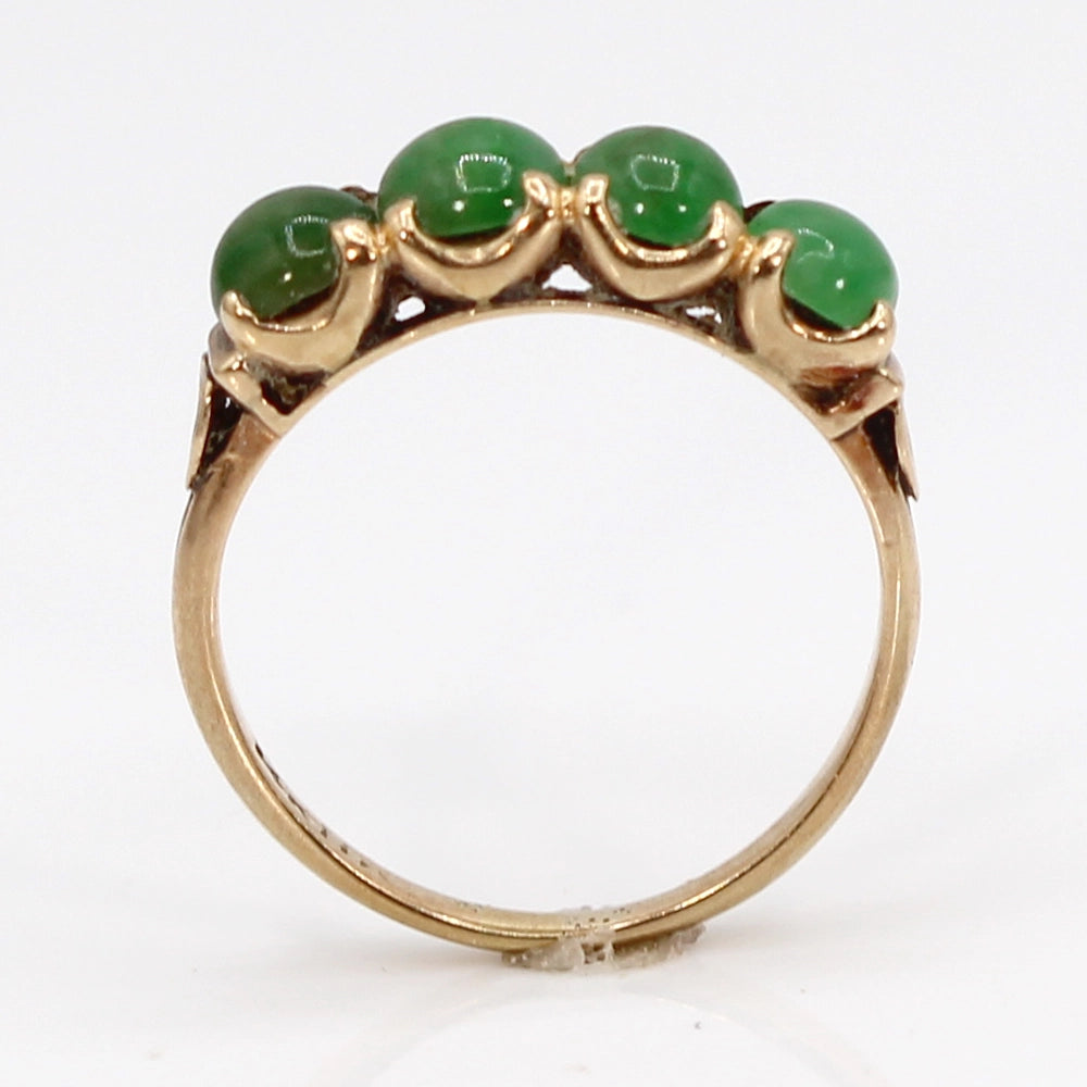 Vintage Apple Green Jade and 14K Yellow Gold Ring SIZE 5.5