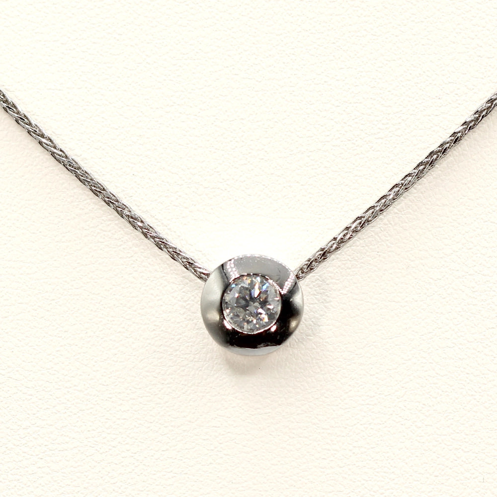 14K White Gold and SI1 Diamond Solitaire Pendant with Foxtail Chain