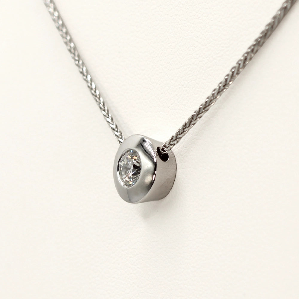 14K White Gold and SI1 Diamond Solitaire Pendant with Foxtail Chain