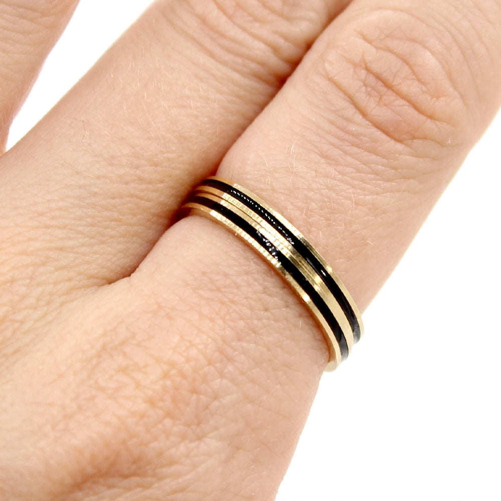 Set of 2 Hawaiian Heirloom 14K Yellow Gold and Black Enamel Ring SIZE 8.5