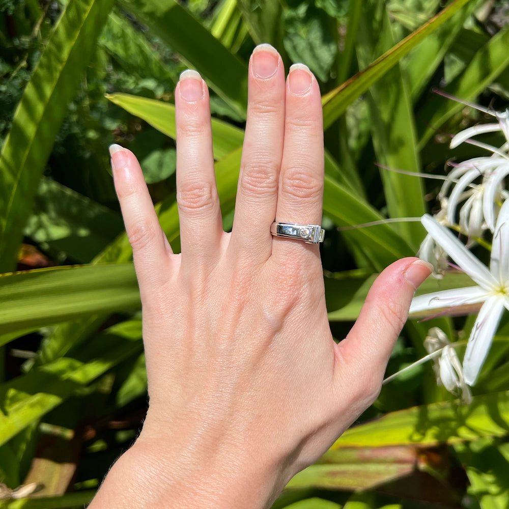 18K White Gold Art Deco Style Ring with VS Diamond Size 8.5