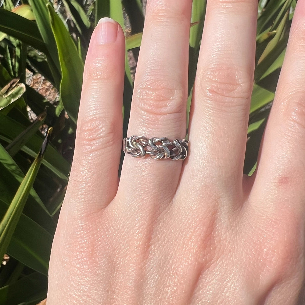 Sterling Silver Celtic Knot ‘Sailor’s Knot’ Ring SIZE 5.5