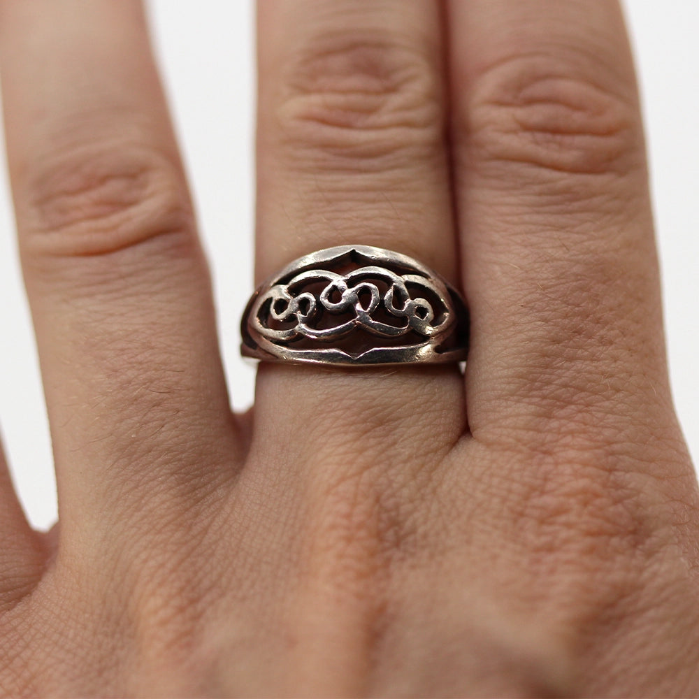 Sterling Silver Celtic Knot ‘Swirl’ Ring SIZE 7