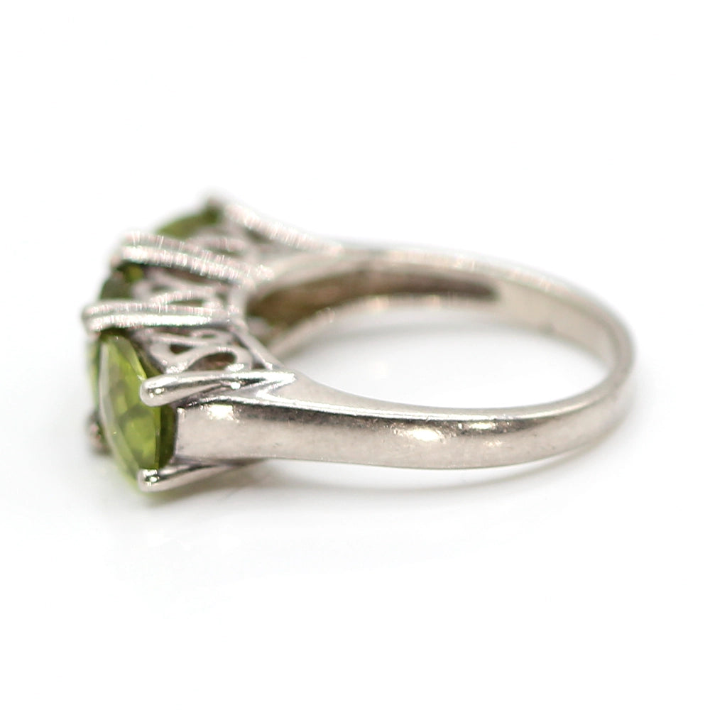 Sterling Silver and Chessboard Cut Peridot Ring SIZE 7.75