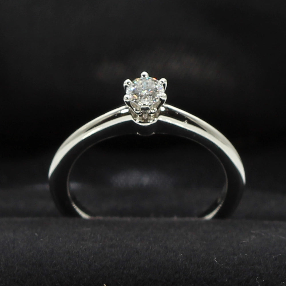 Tiffany & Co Platinum Solitaire Diamond Ring SIZE 4.5