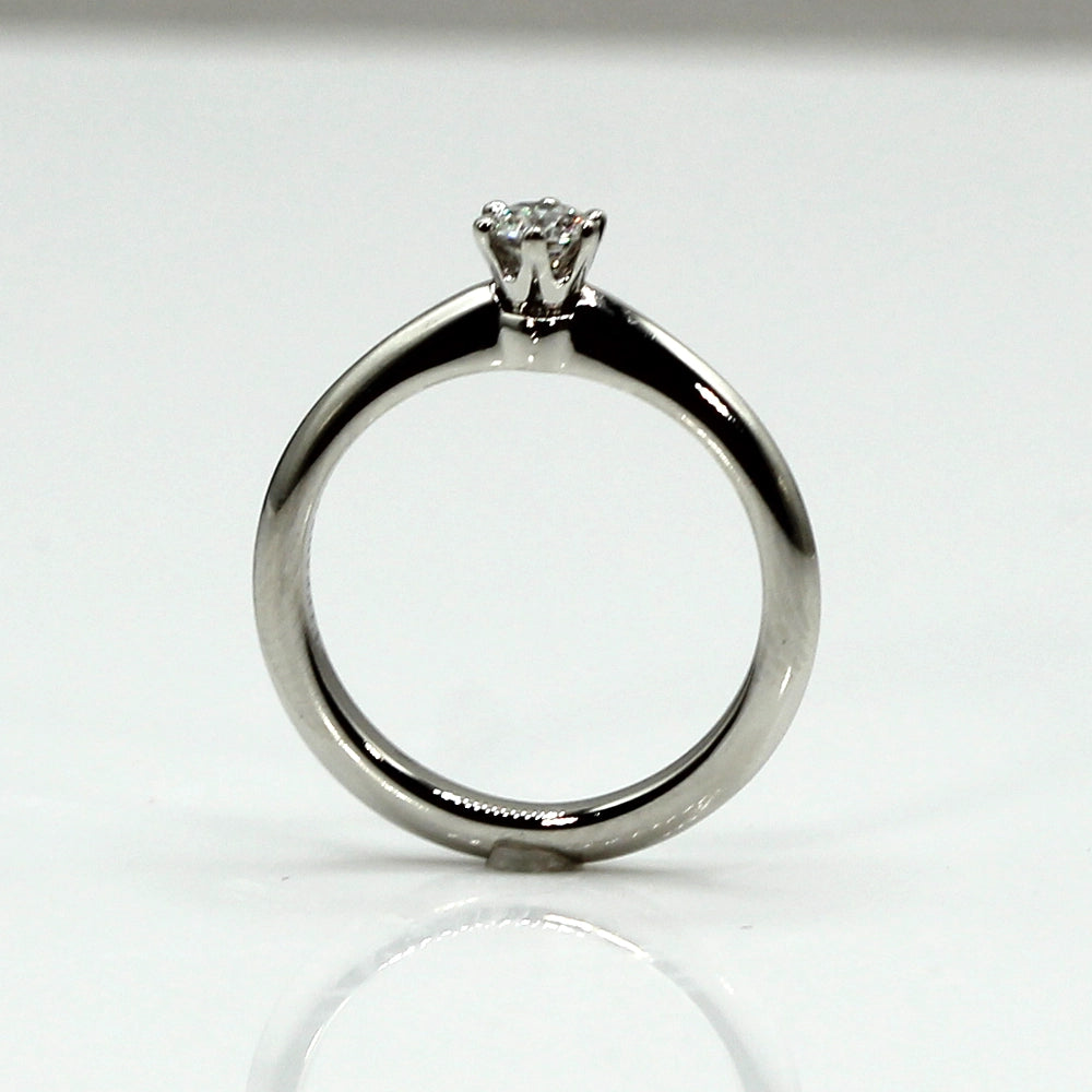Tiffany & Co Platinum Solitaire Diamond Ring SIZE 4.5