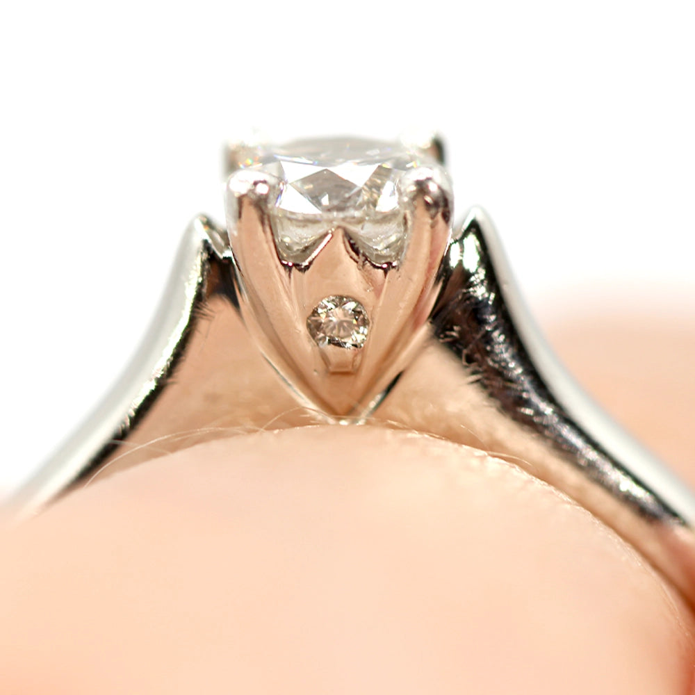 GIA Platinum and VS1 Diamond Solitaire Ring SIZE 9