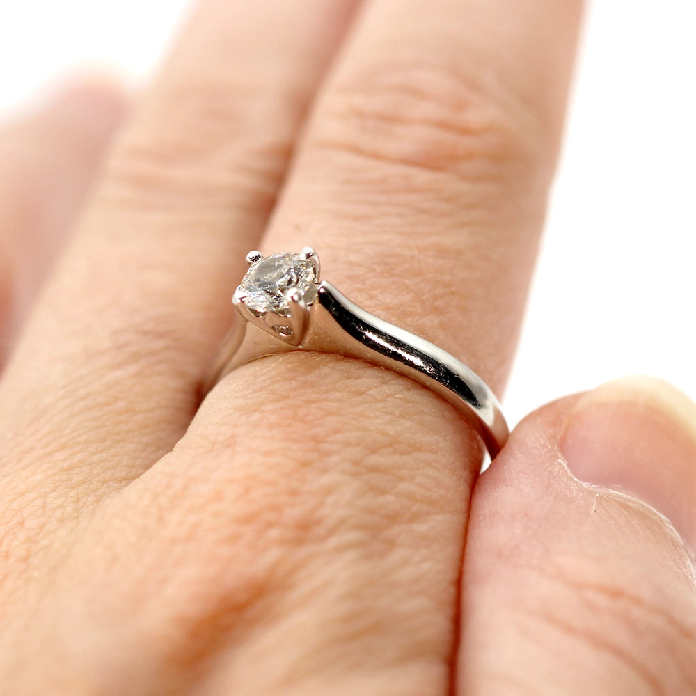 GIA Platinum and VS1 Diamond Solitaire Ring SIZE 9