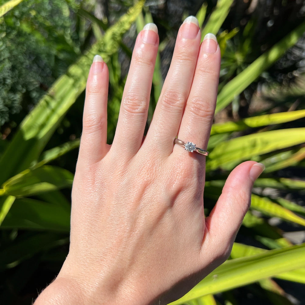 GIA Platinum and VS1 Diamond Solitaire Ring SIZE 9