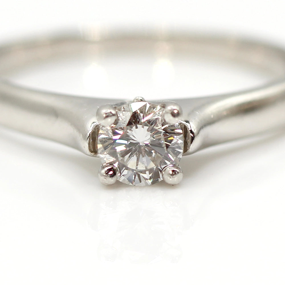 GIA Platinum and VS1 Diamond Solitaire Ring SIZE 9