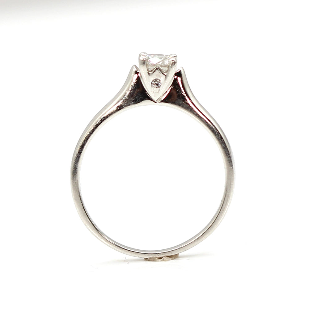 GIA Platinum and VS1 Diamond Solitaire Ring SIZE 9