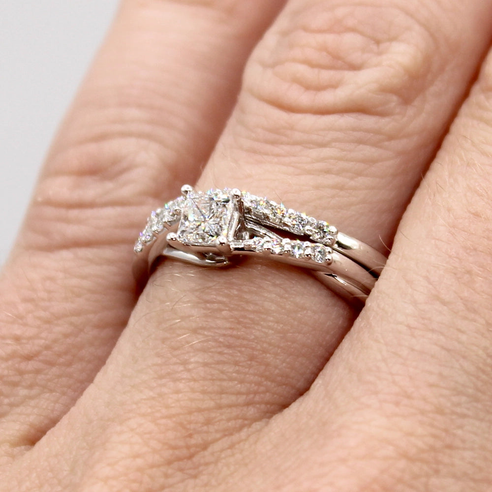 Platinum and VVS2 Diamond Engagement Ring Wedding Set with GIA Report SIZE 6